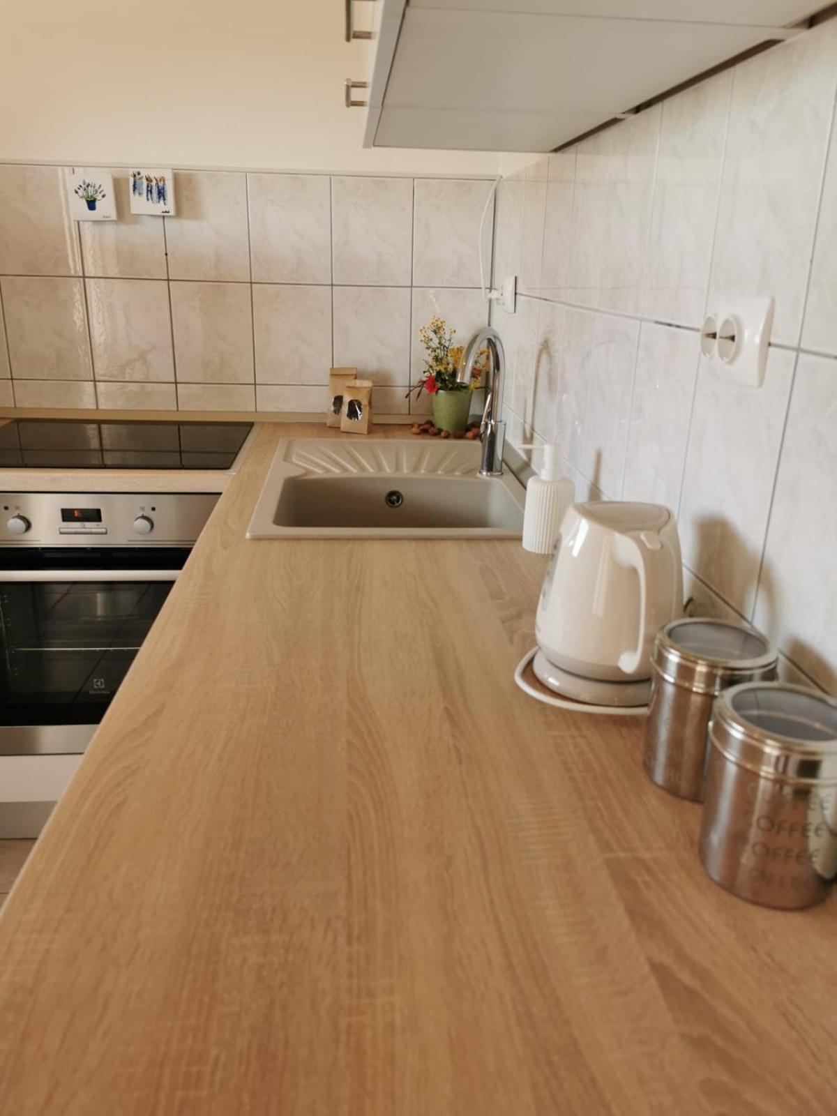Apartmani Vana 1 Tribunj  Ngoại thất bức ảnh